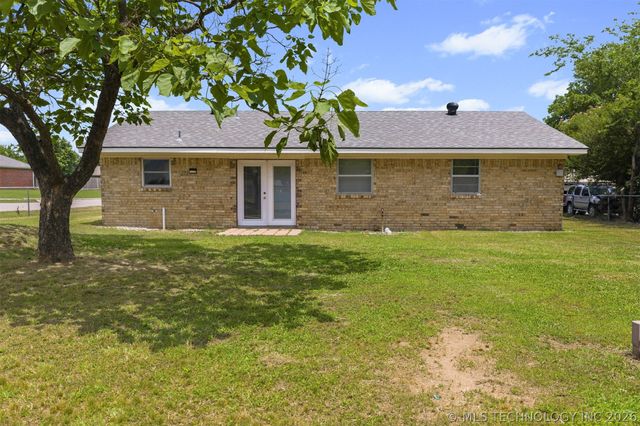 115 Laurel Street, Lone Grove, OK 73443