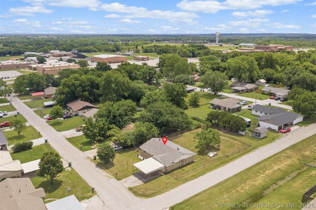 115 Laurel Street, Lone Grove, OK 73443