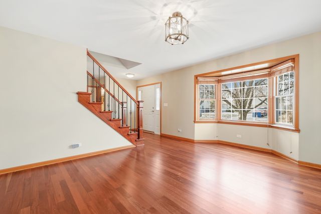 425 Cambridge Avenue, Elburn, IL 60119