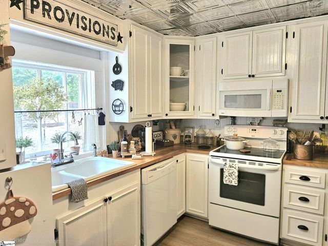 289 Carson Street, Tryon, NC 28782