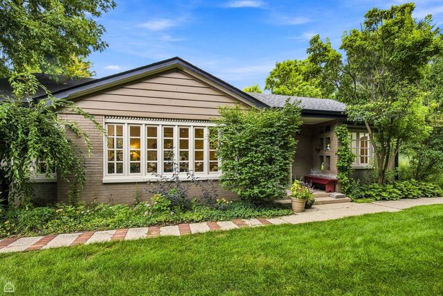 901 Cherokee Road, Wilmette, IL 60091