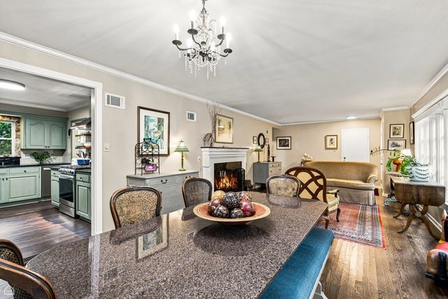901 Cherokee Road, Wilmette, IL 60091