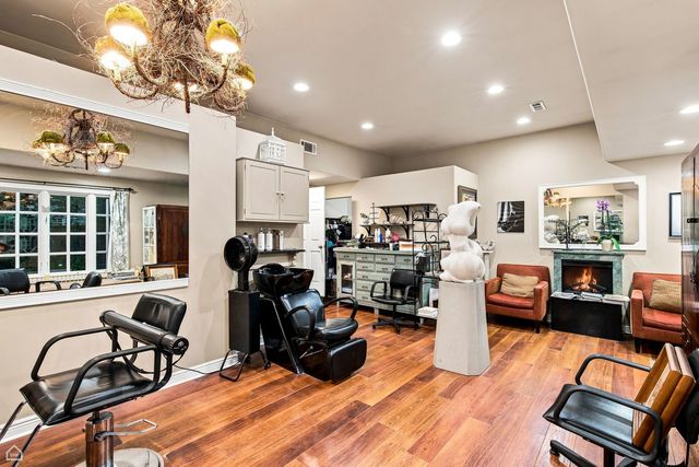 901 Cherokee Road, Wilmette, IL 60091