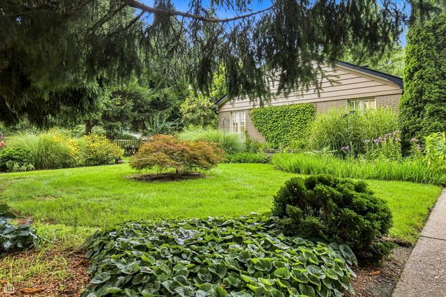 901 Cherokee Road, Wilmette, IL 60091