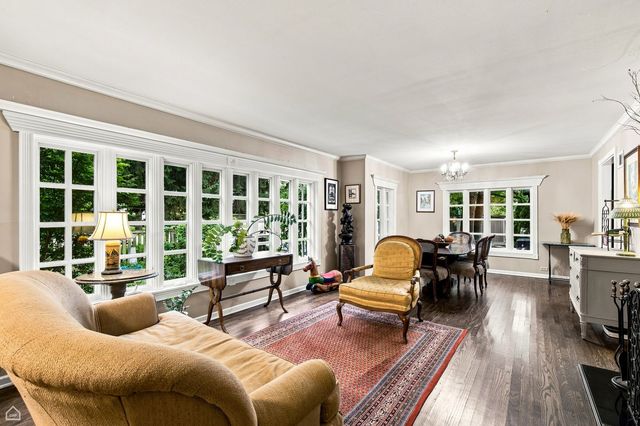 901 Cherokee Road, Wilmette, IL 60091