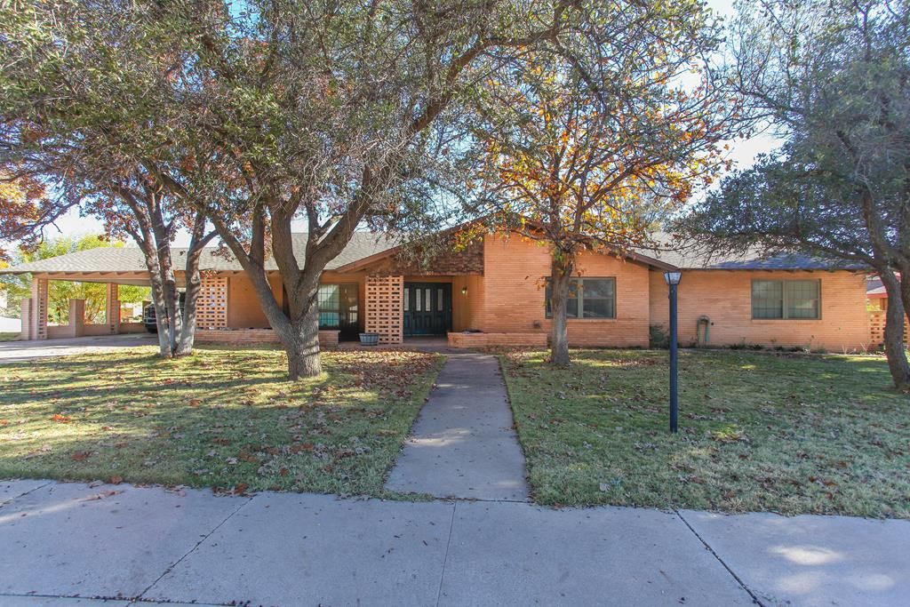 2801 Crestline Ave, Big Spring, TX 79720