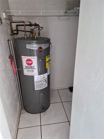 2747 NW 47th Ln 3006, Lauderdale Lakes, FL 33313