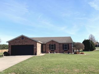 1004 Gray Squirrel Drive, Pendleton, IN 46064