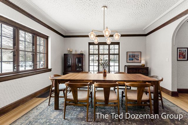 135 W 12th Street, Holland, MI 49423