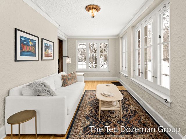 135 W 12th Street, Holland, MI 49423