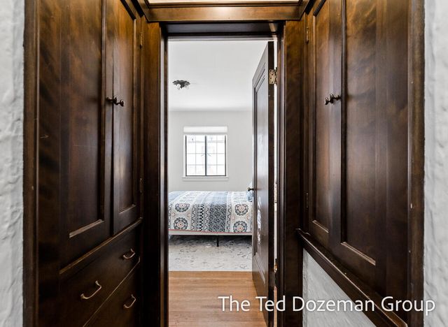 135 W 12th Street, Holland, MI 49423