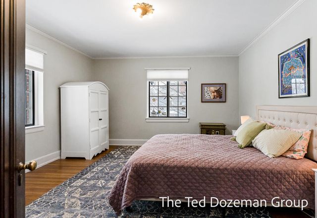 135 W 12th Street, Holland, MI 49423