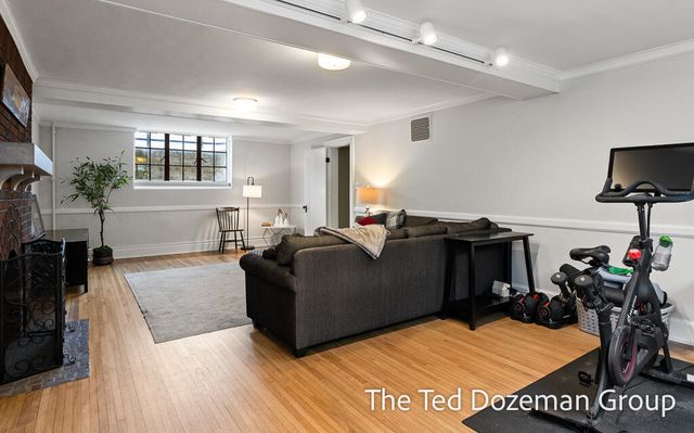 135 W 12th Street, Holland, MI 49423
