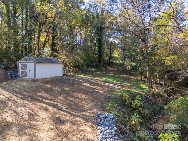 143 Luckadoo Street, Forest City, NC 28043