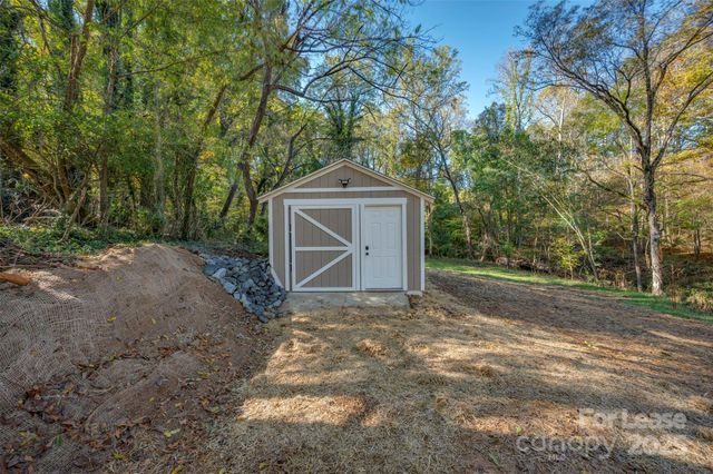 143 Luckadoo Street, Forest City, NC 28043
