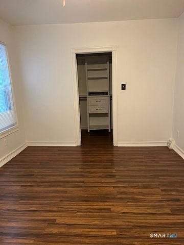 1391 Park Avenue 2nd floor, Bridgeport, CT 06605