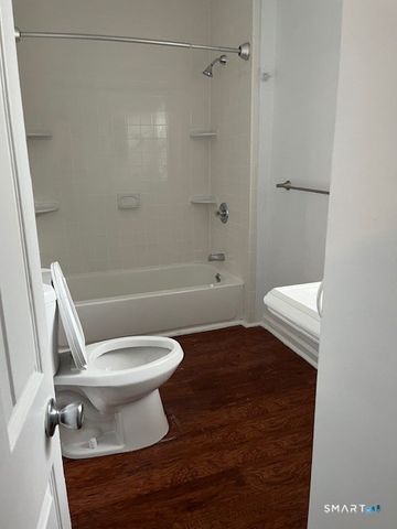 1391 Park Avenue 2nd floor, Bridgeport, CT 06605