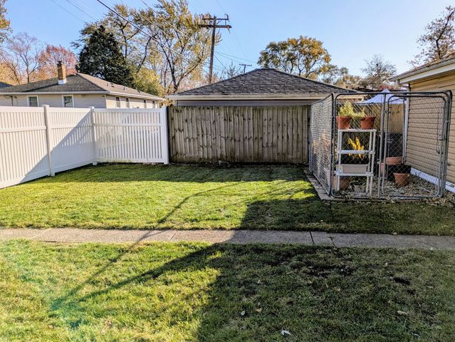 17913 William Street, Lansing, IL 60438