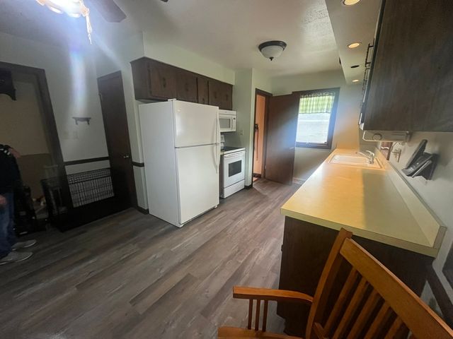 17913 William Street, Lansing, IL 60438