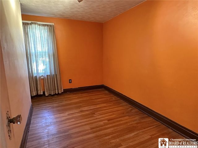 1389 Newland Avenue, Jamestown, NY 14701