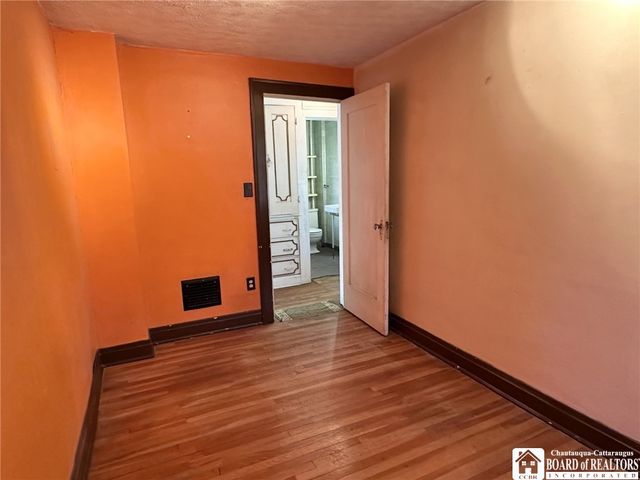 1389 Newland Avenue, Jamestown, NY 14701