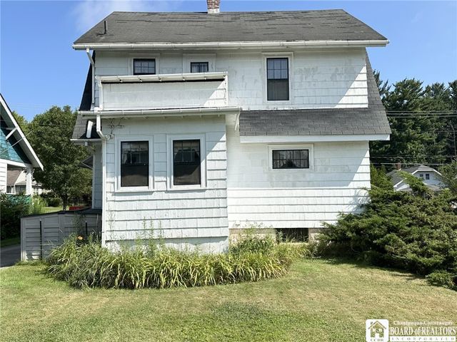 1389 Newland Avenue, Jamestown, NY 14701