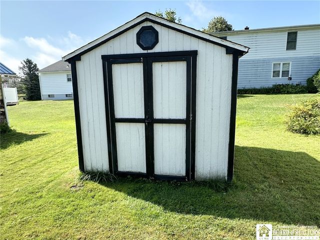 1389 Newland Avenue, Jamestown, NY 14701