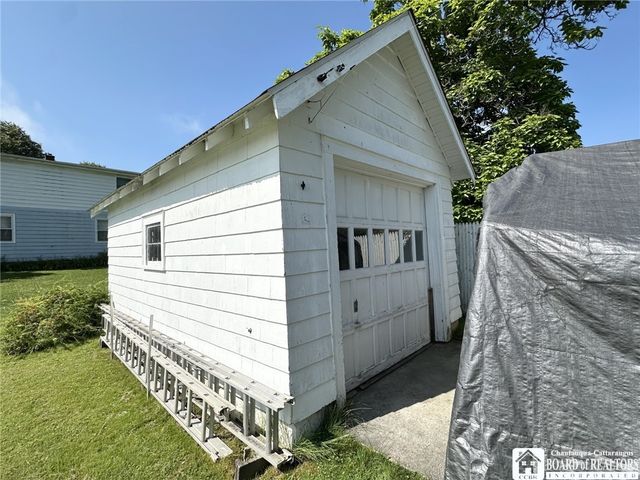 1389 Newland Avenue, Jamestown, NY 14701