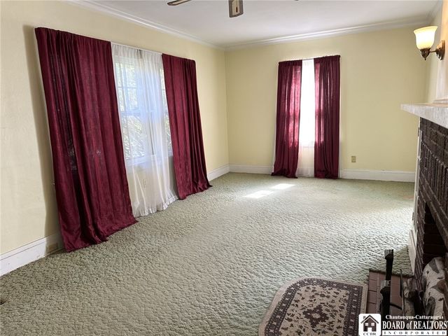 1389 Newland Avenue, Jamestown, NY 14701