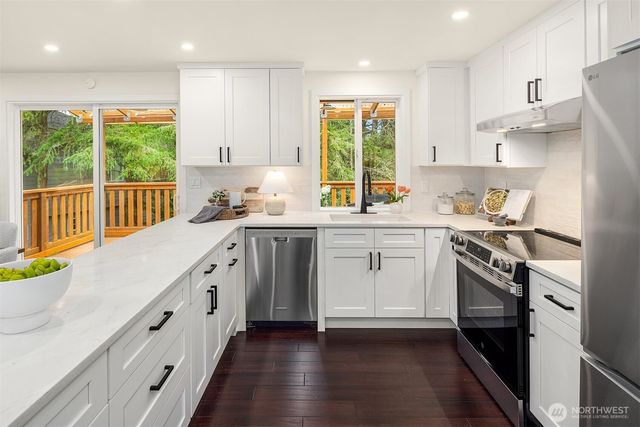 15950 186th Avenue NE, Woodinville, WA 98072