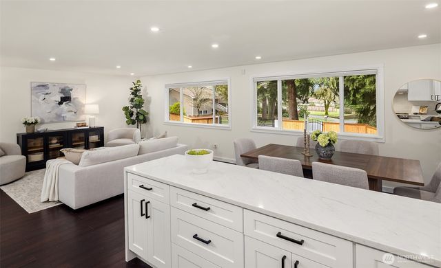 15950 186th Avenue NE, Woodinville, WA 98072