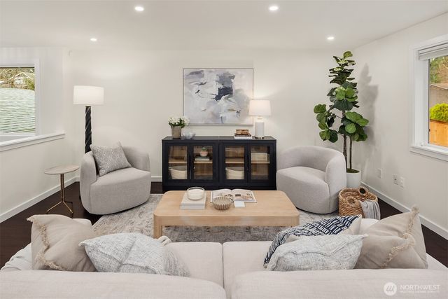 15950 186th Avenue NE, Woodinville, WA 98072