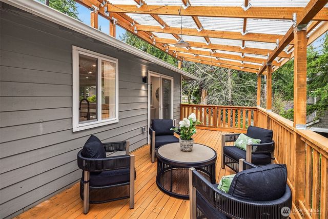 15950 186th Avenue NE, Woodinville, WA 98072