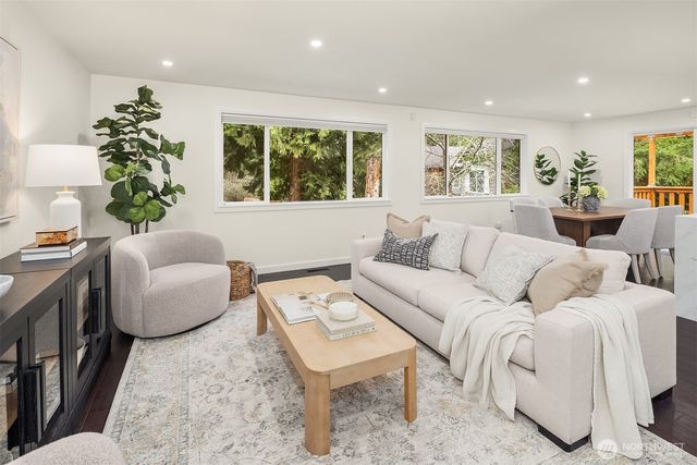 15950 186th Avenue NE, Woodinville, WA 98072