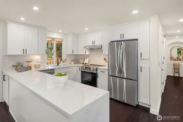 15950 186th Avenue NE, Woodinville, WA 98072