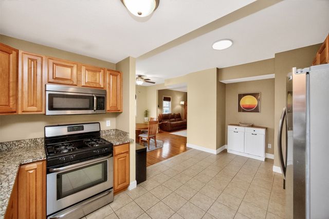 2525 Beaver Avenue, Des Moines, IA 50310