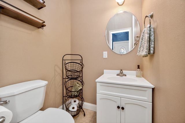 2525 Beaver Avenue, Des Moines, IA 50310