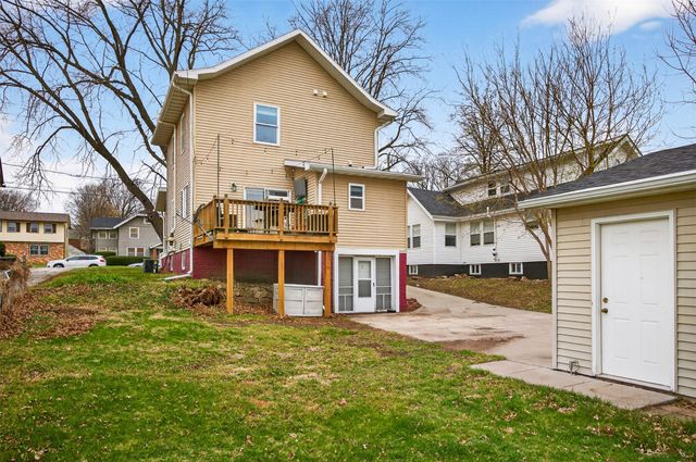 2525 Beaver Avenue, Des Moines, IA 50310