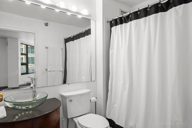 401 E ONTARIO Street 406, Chicago, IL 60611