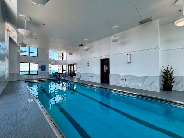401 E ONTARIO Street 406, Chicago, IL 60611