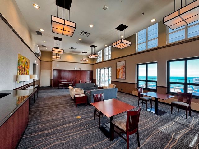 401 E ONTARIO Street 406, Chicago, IL 60611