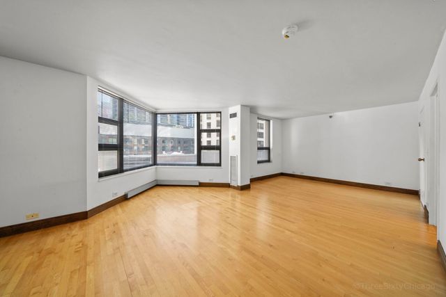 401 E ONTARIO Street 406, Chicago, IL 60611