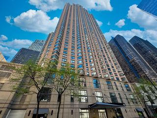 401 E ONTARIO Street 406, Chicago, IL 60611