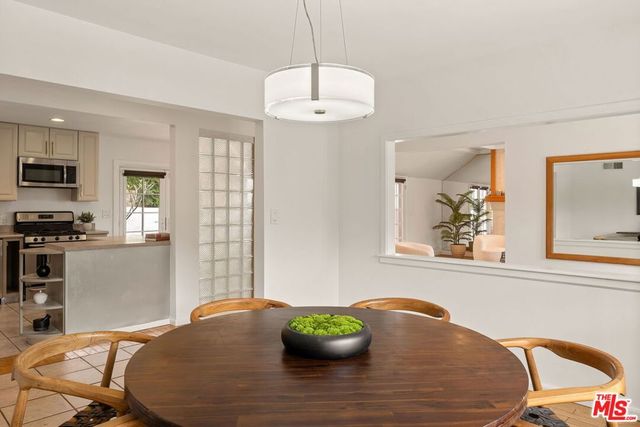 4115 Knobhill Drive, Sherman Oaks, CA 91403