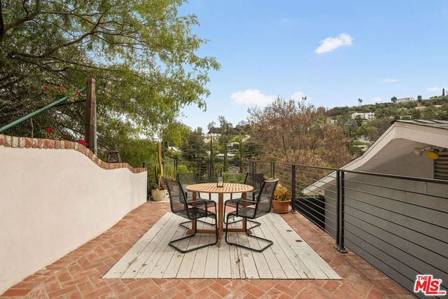 4115 Knobhill Drive, Sherman Oaks, CA 91403