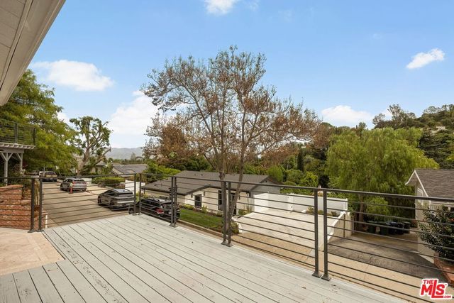 4115 Knobhill Drive, Sherman Oaks, CA 91403