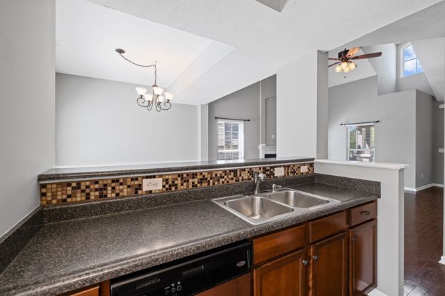 602 Pemberton Ct, Mount Juliet, TN 37122