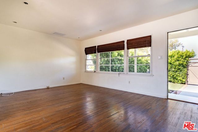 7854 Agnes Avenue, Los Angeles, CA 91605