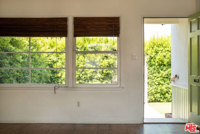 7854 Agnes Avenue, Los Angeles, CA 91605