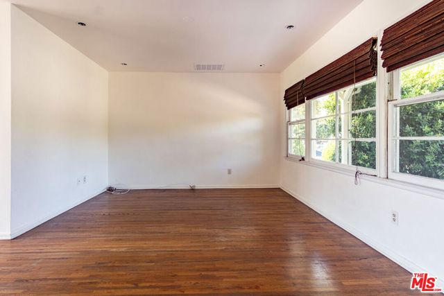 7854 Agnes Avenue, Los Angeles, CA 91605